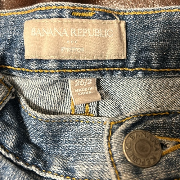 Banana Republic Short Stretch Denim Jean Shorts, size 2 - Picture 2 of 4